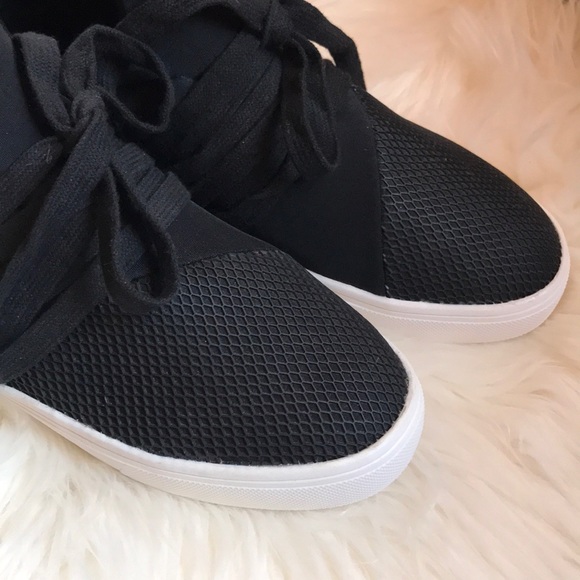 Steve Madden black sneakers - Picture 2 of 6